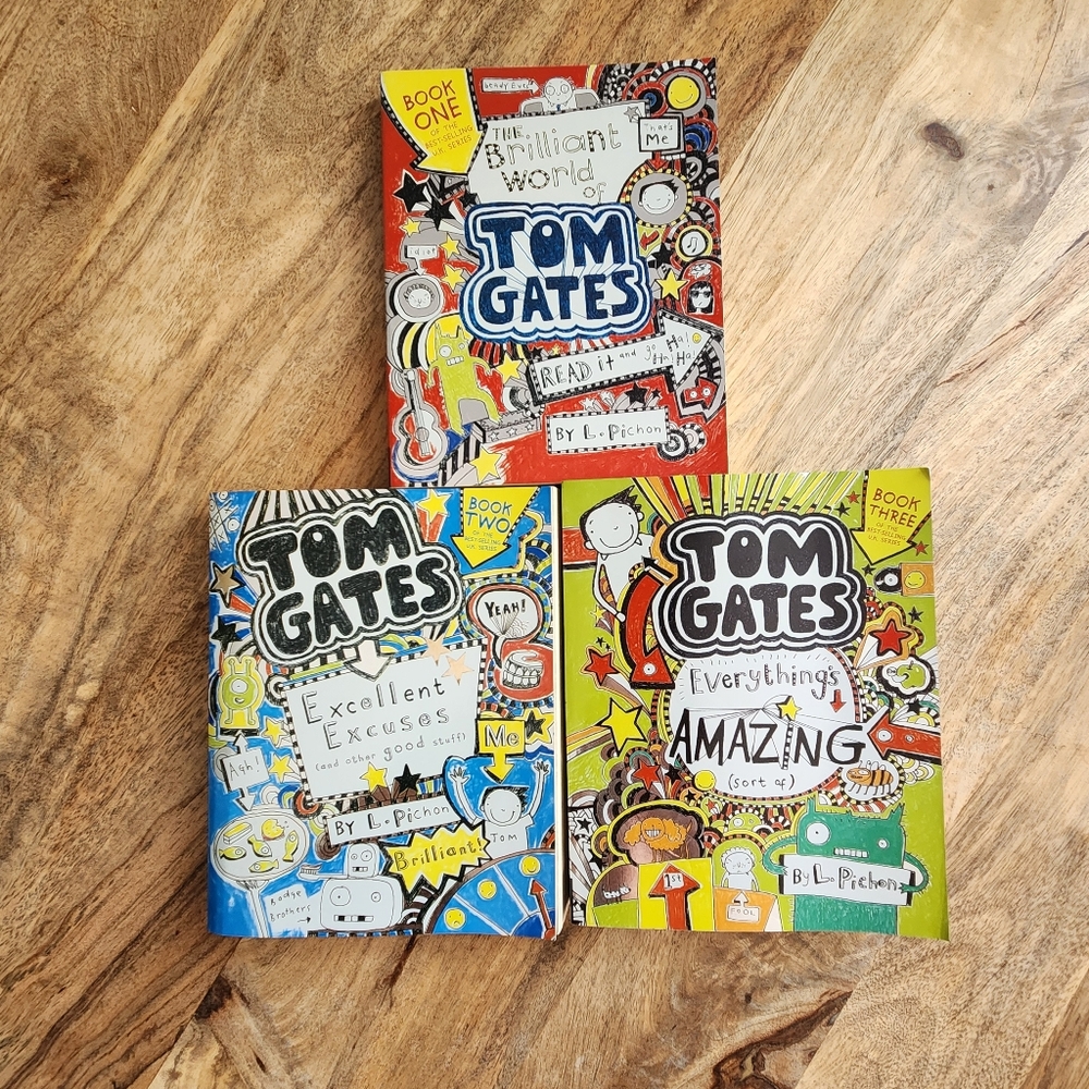 Kids Book Set - Blue, Green & Red Covers by L. Pichon